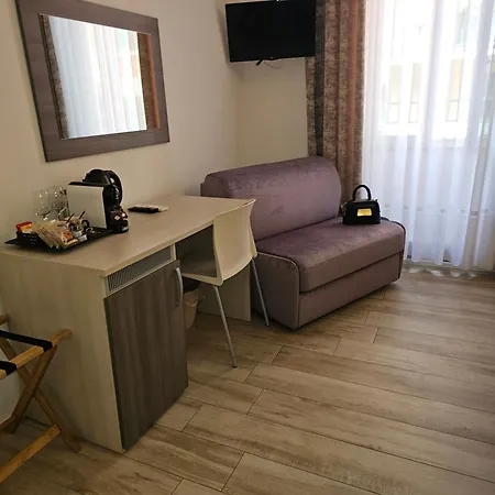 特莱索格尼5号旅舍