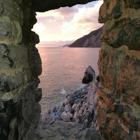 特莱索格尼5号旅舍 招待所 4*